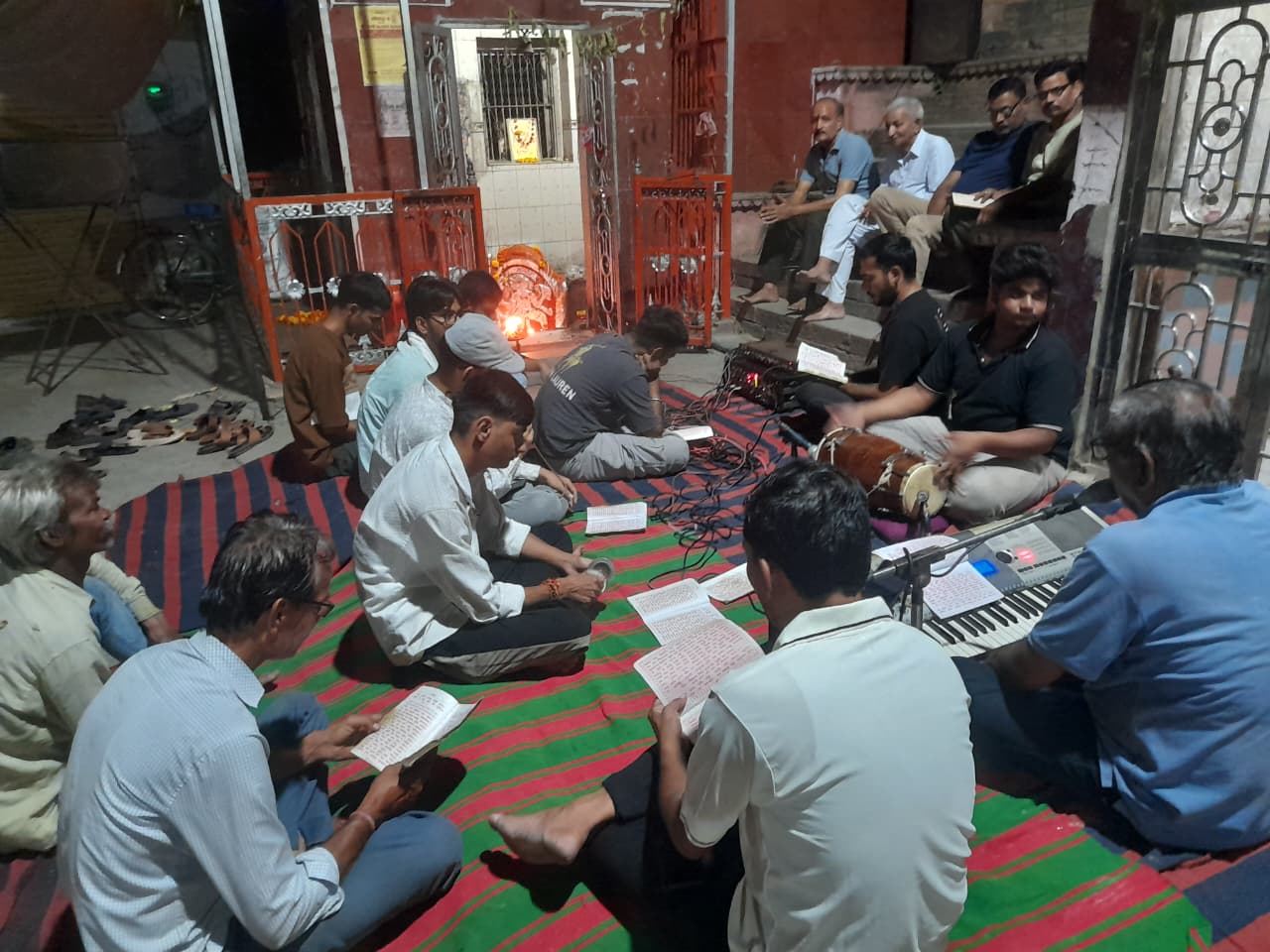 कटलापति बालाजी मंदिर में गूंजे सुंदरकांड के स्वर, भक्तिमय वातावरण में सजी बालाजी की मनमोहक झांकी